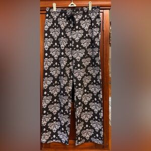 Urban Outfitters Black and White Paisley Butterfly Print Pants size Medium NWT